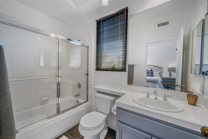 5448 Renaissance, San Diego, California 92122