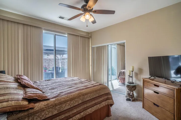 41720 Amberly-50