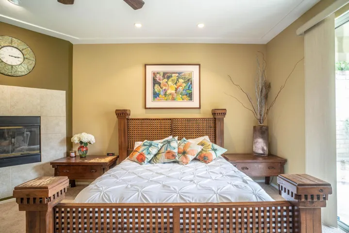 41720 Amberly-38