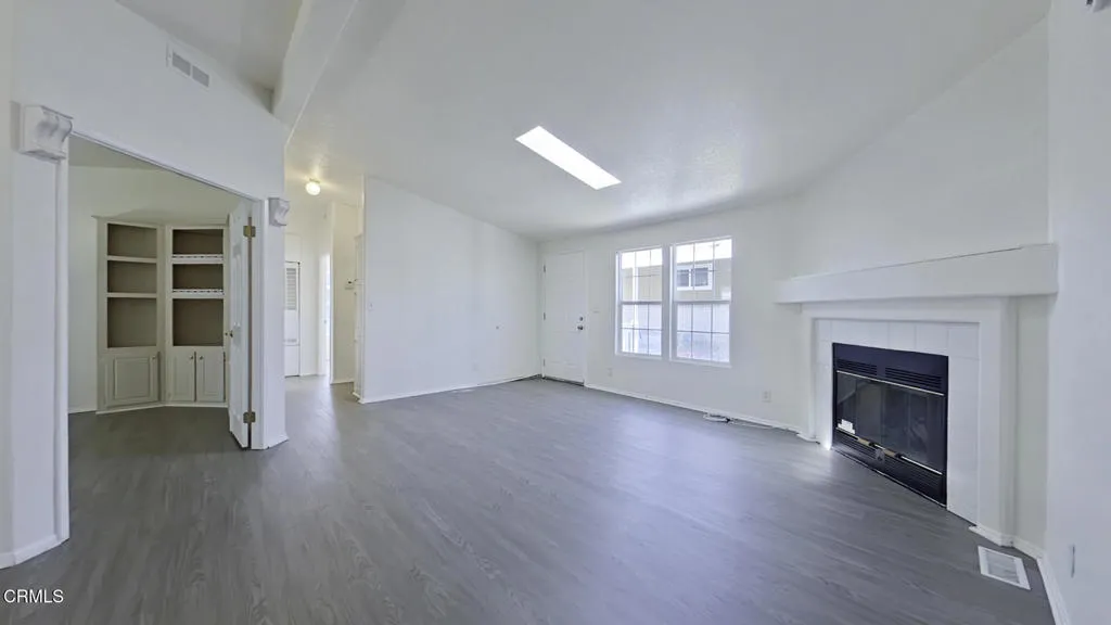 02 Living Room (2)