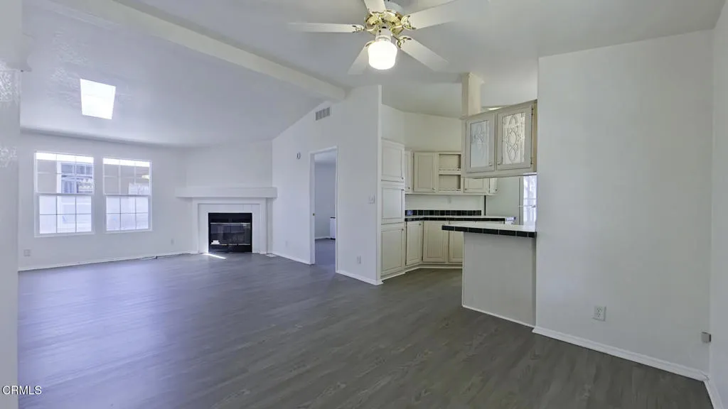 03 Dining Room (3)