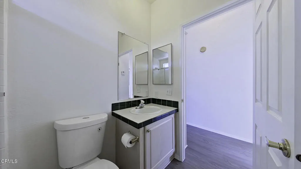 10 Bathroom 2 (1)