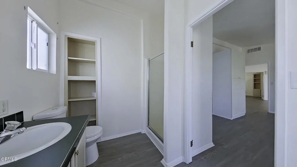 08 Primary Bathroom (3)