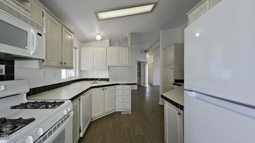 04 Kitchen (4)