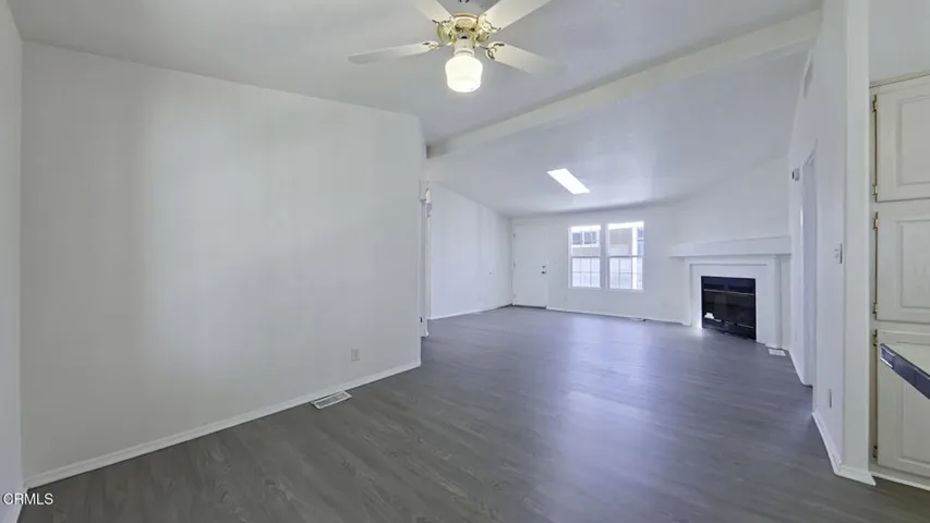 03 Dining Room (1)