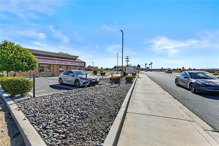 12033 Mariposa, Hesperia, California 92345