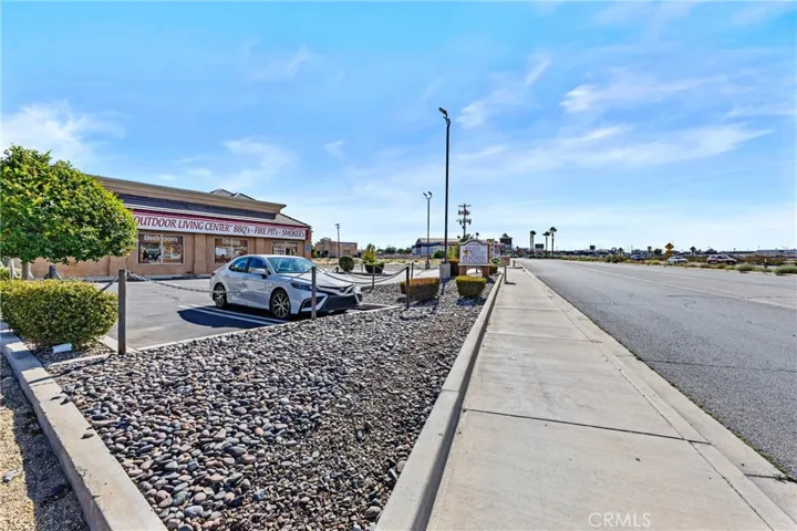 12033 Mariposa, Hesperia, California 92345