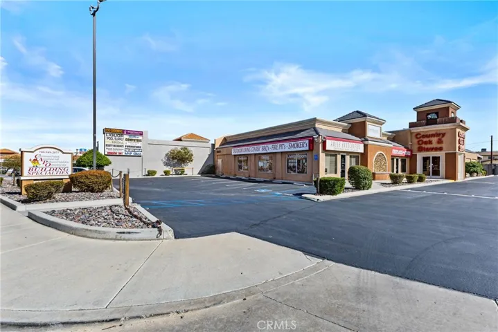 12033 Mariposa, Hesperia, California 92345
