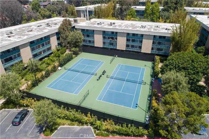 HOA Tennis Courts