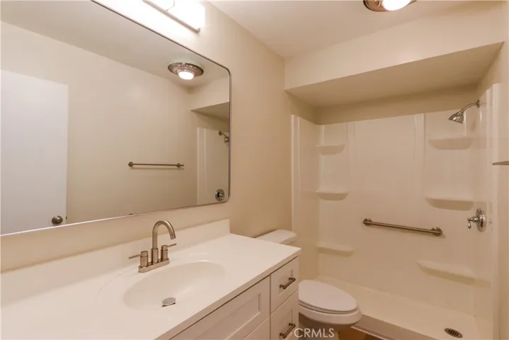 576 N Bellflower 116, Long Beach, California 90814