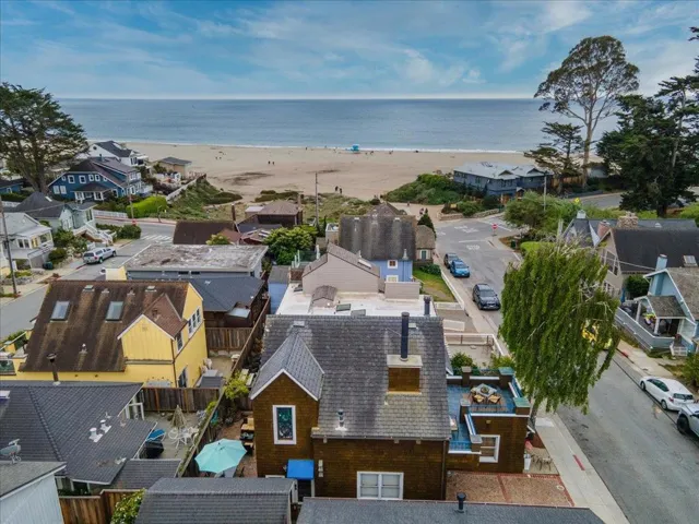 116 Mott Avenue, Santa Cruz, California 95062