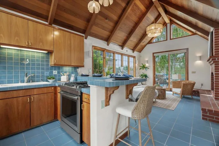 116 Mott Avenue, Santa Cruz, California 95062
