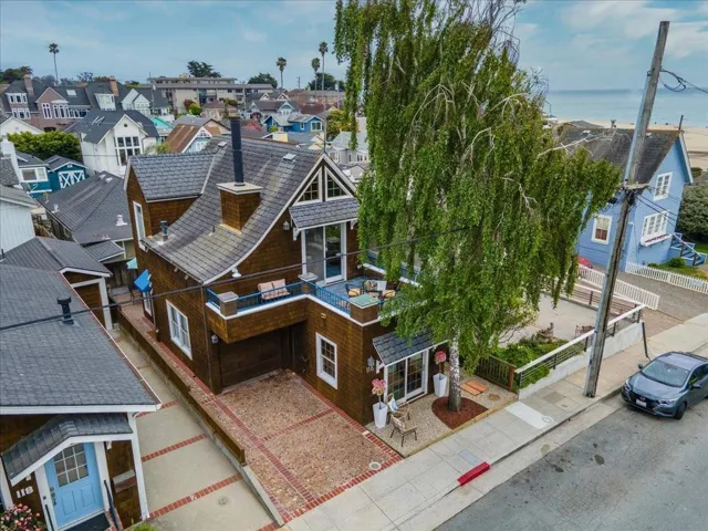 116 Mott Avenue, Santa Cruz, California 95062