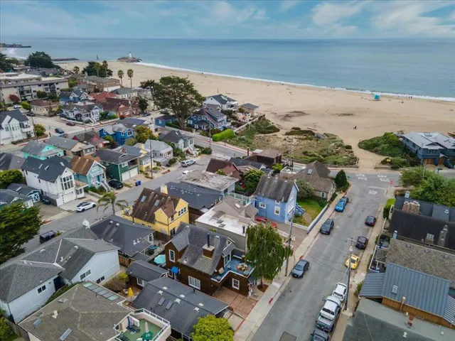 116 Mott Avenue, Santa Cruz, California 95062