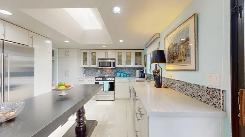 2615-E-Palm-Oasis-St-03312026_122610