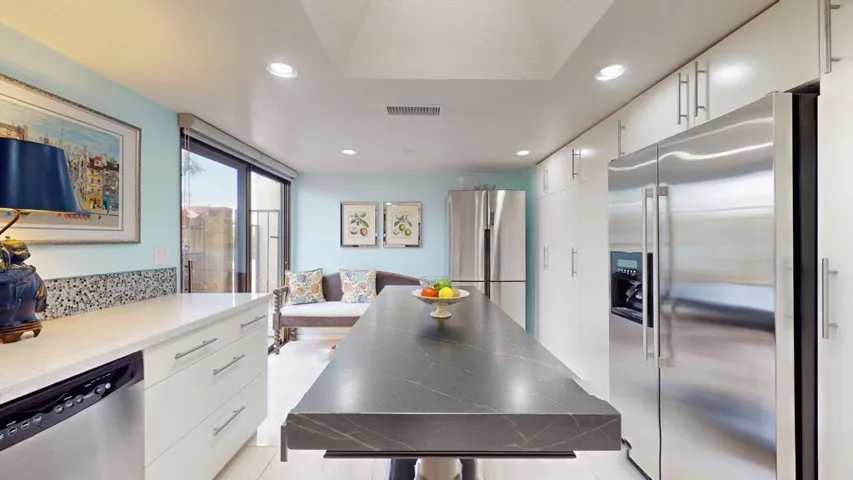 2615-E-Palm-Oasis-St-03312026_122539