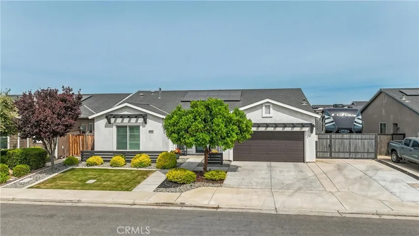 9218 Manor Glen, Shafter, California 93263