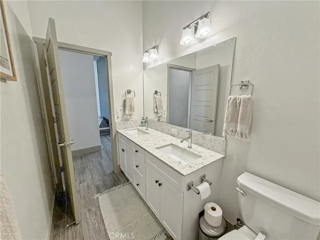 9218 Manor Glen, Shafter, California 93263
