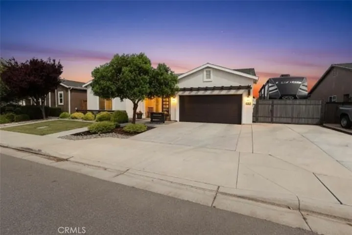 9218 Manor Glen, Shafter, California 93263