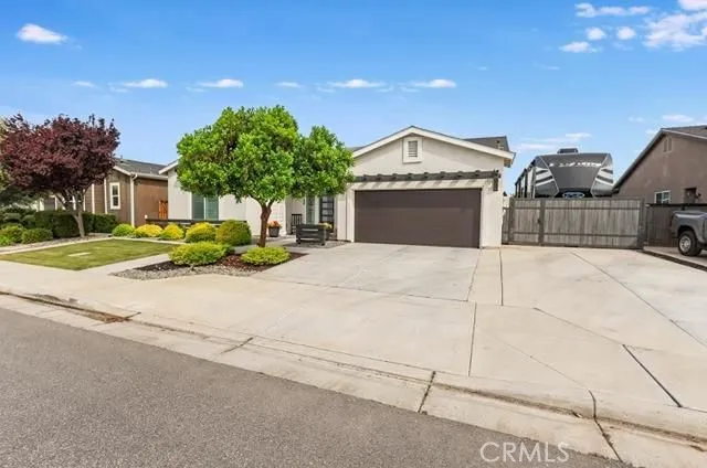 9218 Manor Glen, Shafter, California 93263