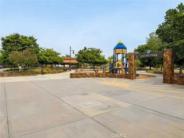 9218 Manor Glen, Shafter, California 93263