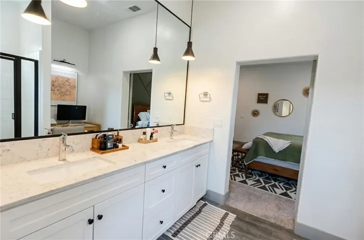 9218 Manor Glen, Shafter, California 93263