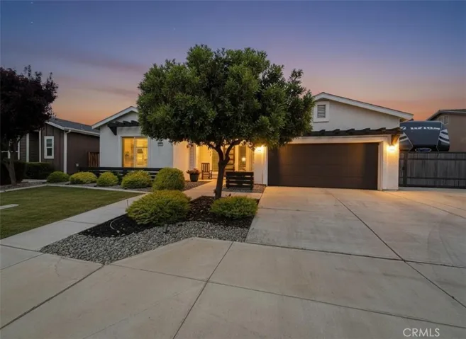 9218 Manor Glen, Shafter, California 93263