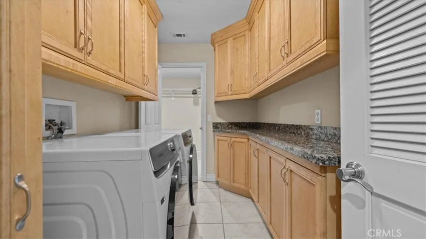 13310 Sea Gull, Victorville, California 92395