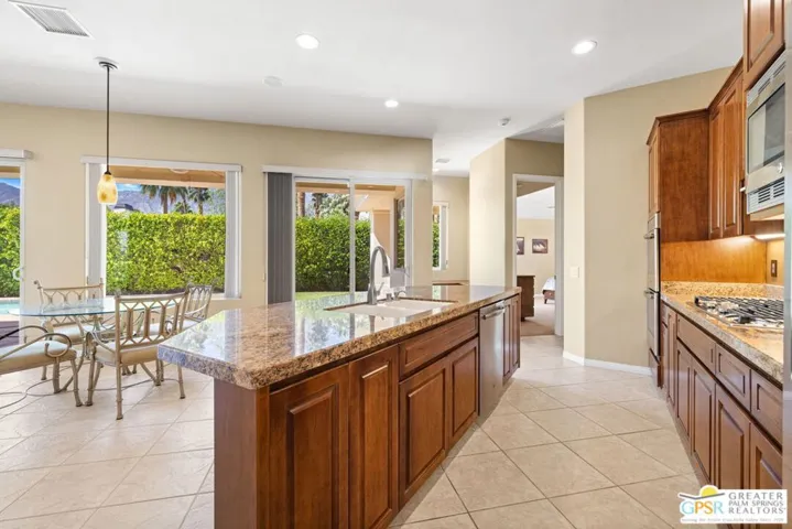 1691 Ponderosa Way, Palm Springs, California 92264