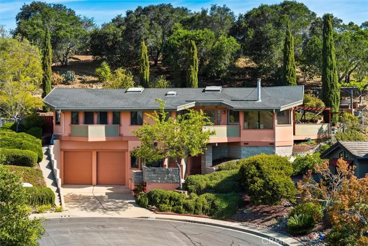 957 Skyline Drive, San Luis Obispo, California 93405