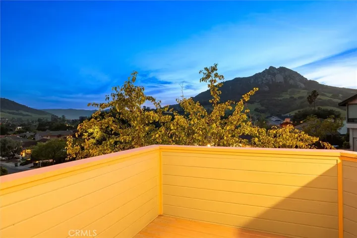 957 Skyline Drive, San Luis Obispo, California 93405