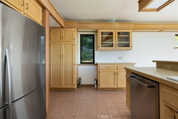 957 Skyline Drive, San Luis Obispo, California 93405