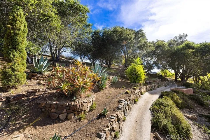 957 Skyline Drive, San Luis Obispo, California 93405