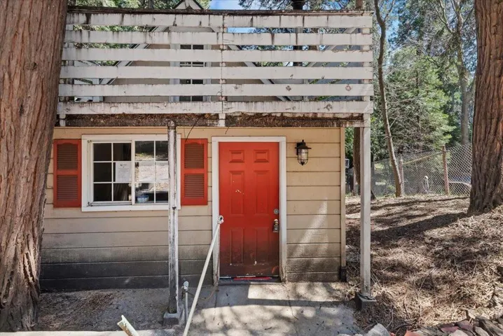 10-Front Porch