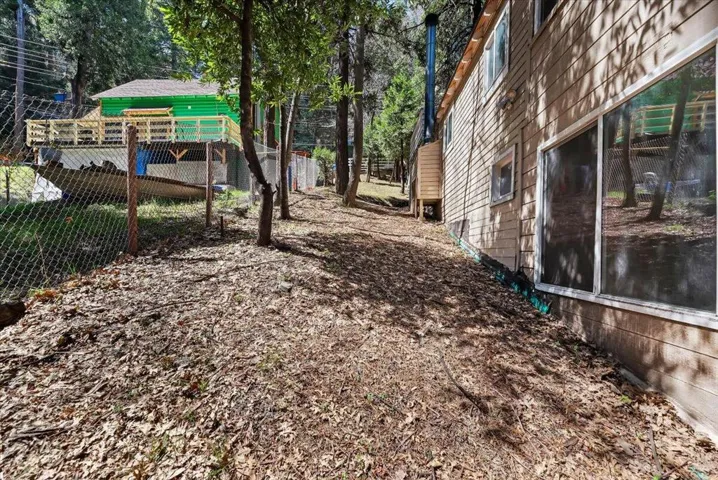 43-Side Yard