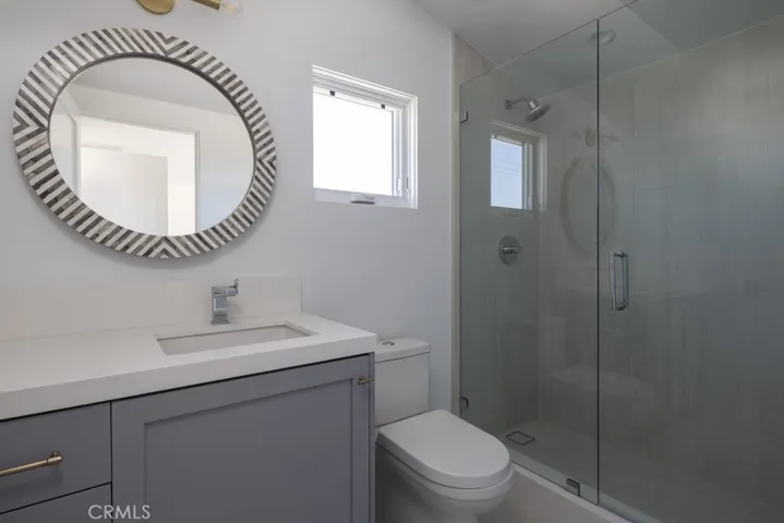 3rd bedroom bath