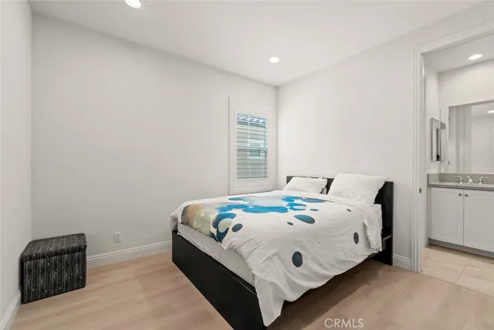 238 Pinnacle Drive, Lake Forest, California 92630