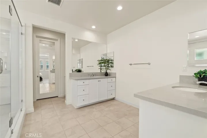 238 Pinnacle Drive, Lake Forest, California 92630