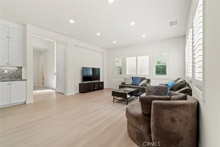 238 Pinnacle Drive, Lake Forest, California 92630