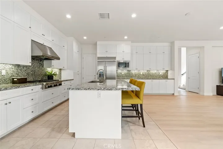 238 Pinnacle Drive, Lake Forest, California 92630
