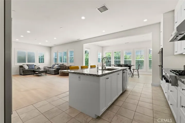 238 Pinnacle Drive, Lake Forest, California 92630