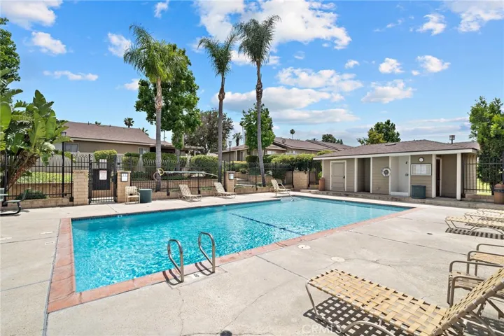 828 Tangerine, Corona, California 92879