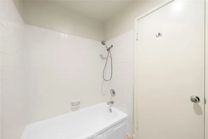 Tub/Shower combo