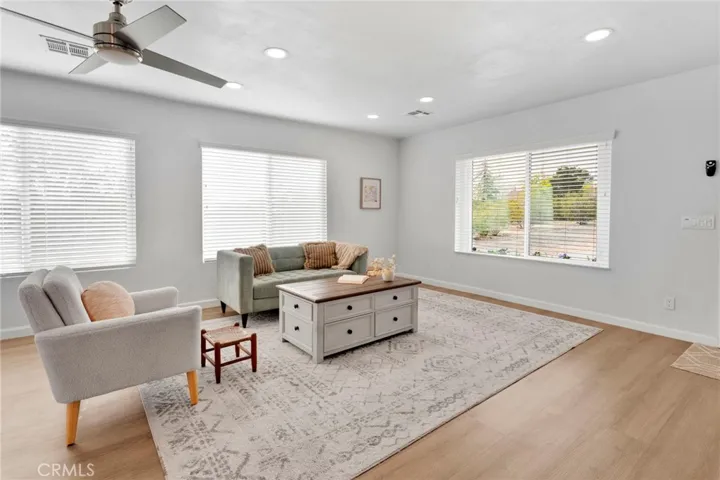 19140 Lenca Road, Apple Valley, California 92307