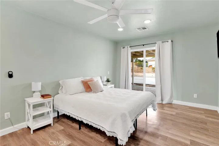 19140 Lenca Road, Apple Valley, California 92307