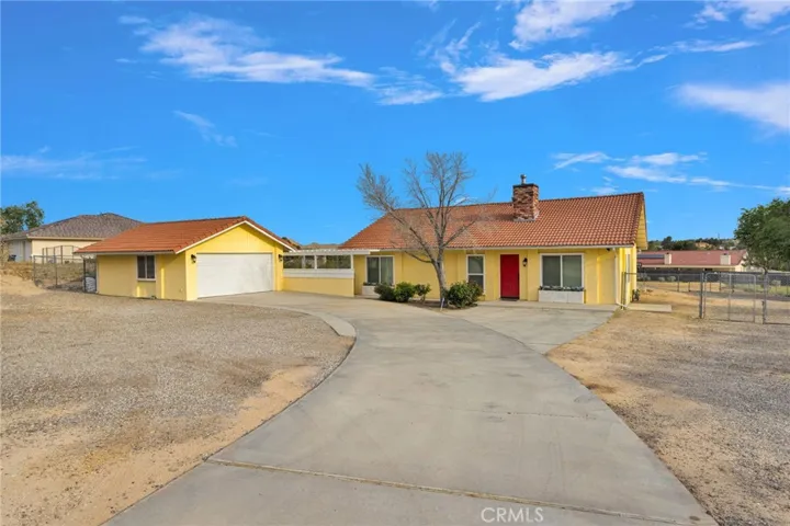 19140 Lenca Road, Apple Valley, California 92307