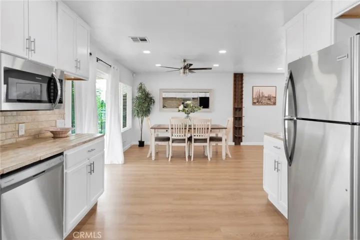 19140 Lenca Road, Apple Valley, California 92307