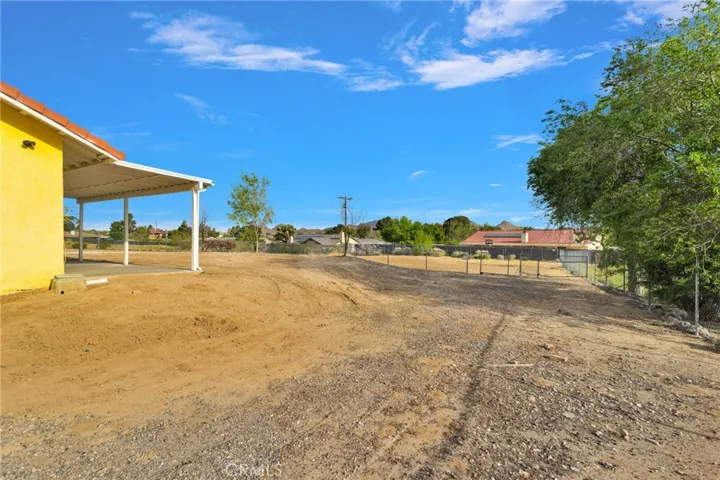 19140 Lenca Road, Apple Valley, California 92307