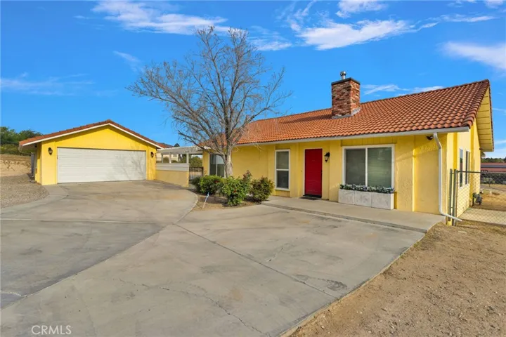 19140 Lenca Road, Apple Valley, California 92307