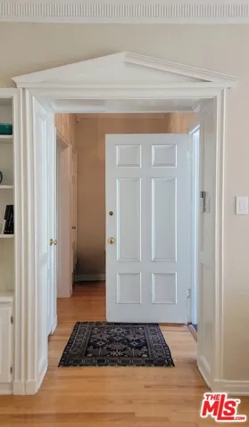 920 S Serrano Avenue, Los Angeles, California 90006